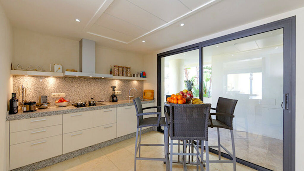Penthouse Duplex Altos de los Monteros Málaga - image 7