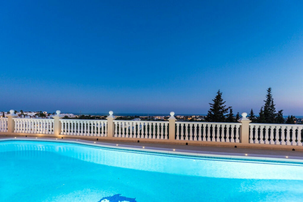 Detached Villa La Quinta Málaga - image 7