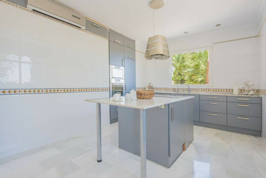 Detached Villa Calpe Alicante - image 7
