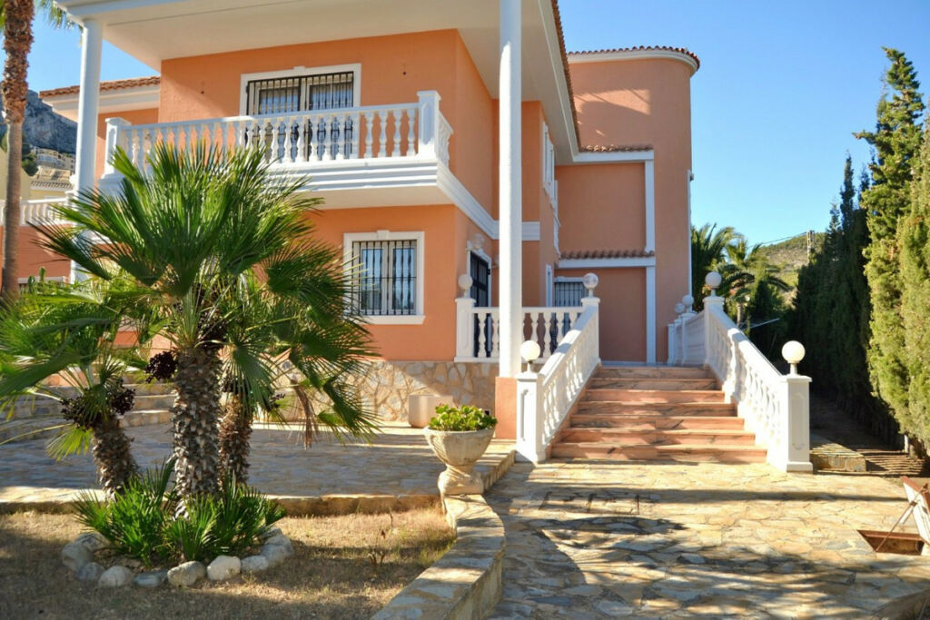 Detached Villa Calpe Alicante - image 7