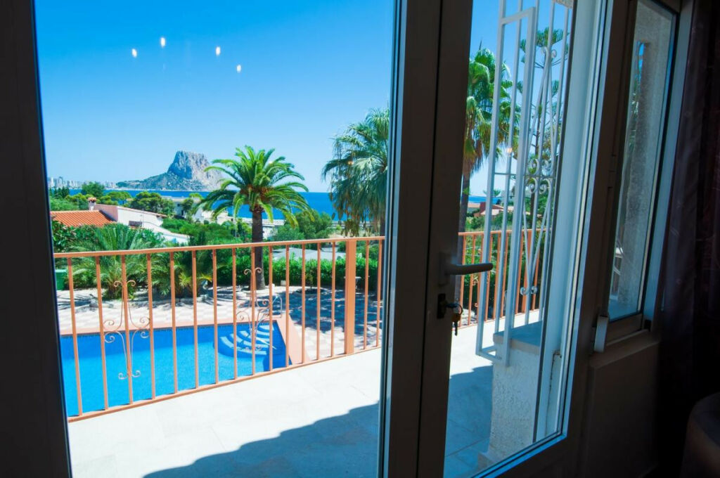 Middle Floor Apartment Calpe Alicante - image 7