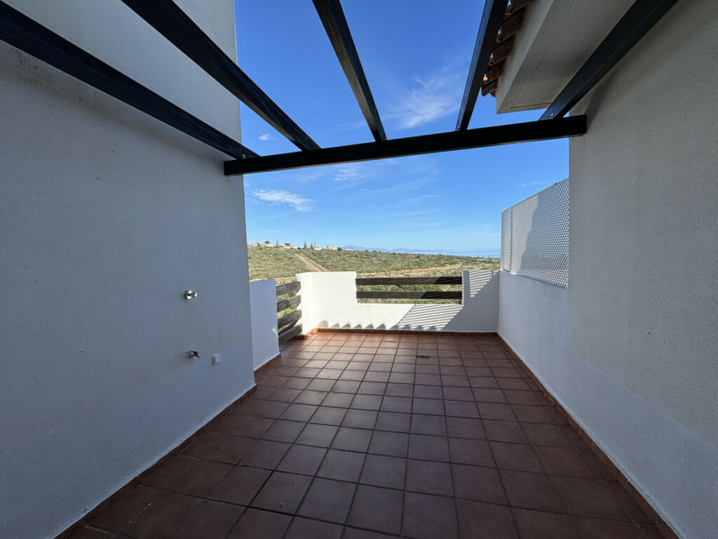 Middle Floor Apartment La Duquesa Málaga - image 7