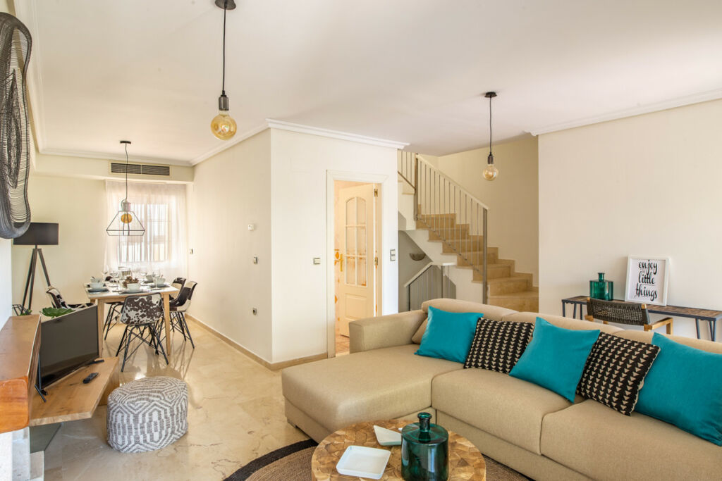 Townhouse El Rosario Málaga - image 7