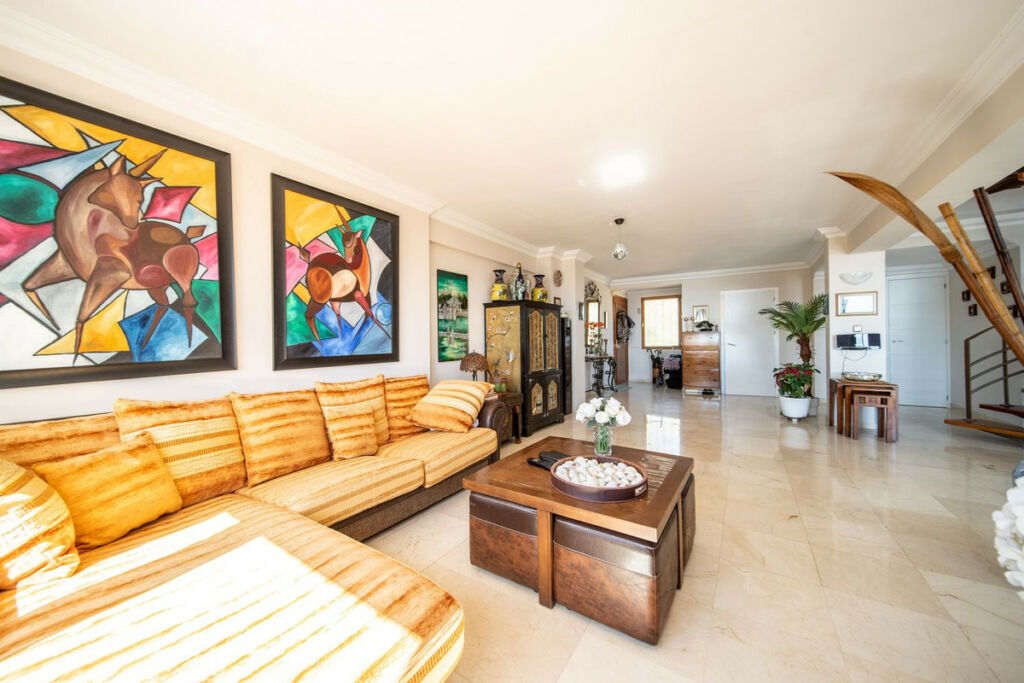 Penthouse Fuengirola Málaga - image 8