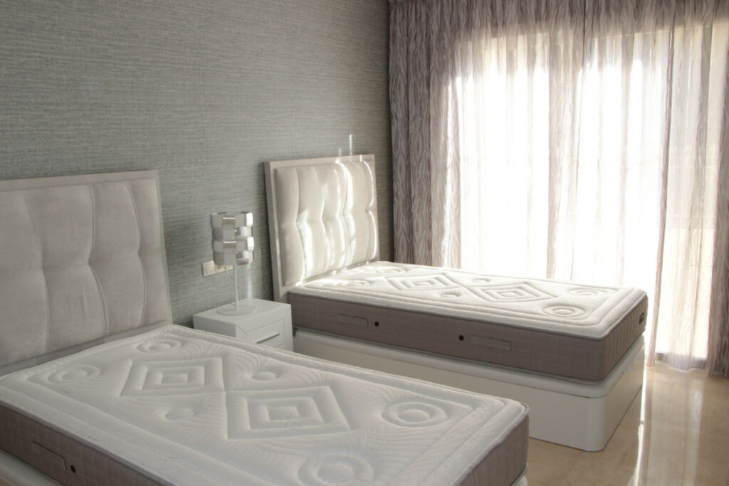 Middle Floor Apartment Marbella Málaga - image 8