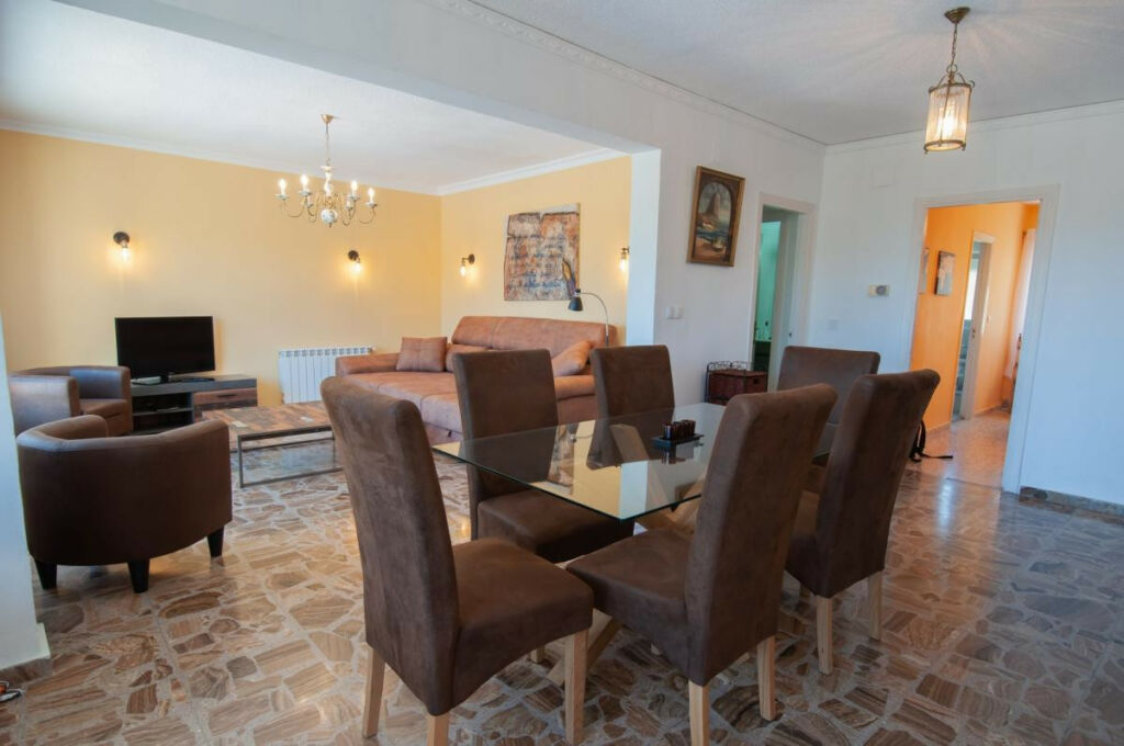 Middle Floor Apartment Calpe Alicante - image 8