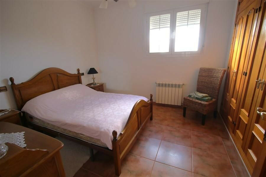 Detached Villa Los Pinos Alicante - image 8