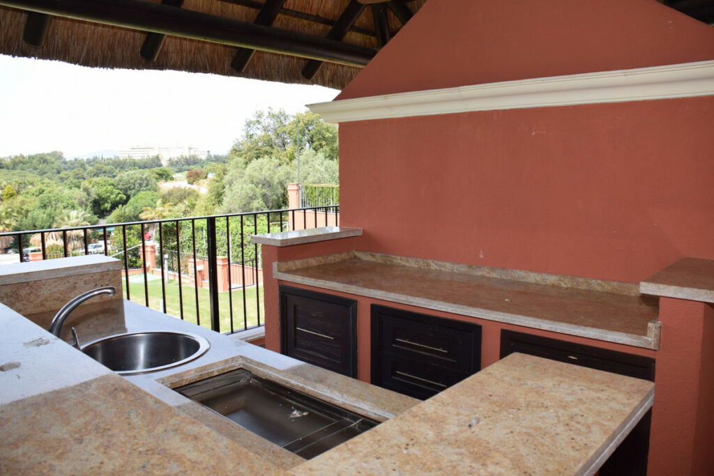 Detached Villa Santa Clara Málaga - image 9