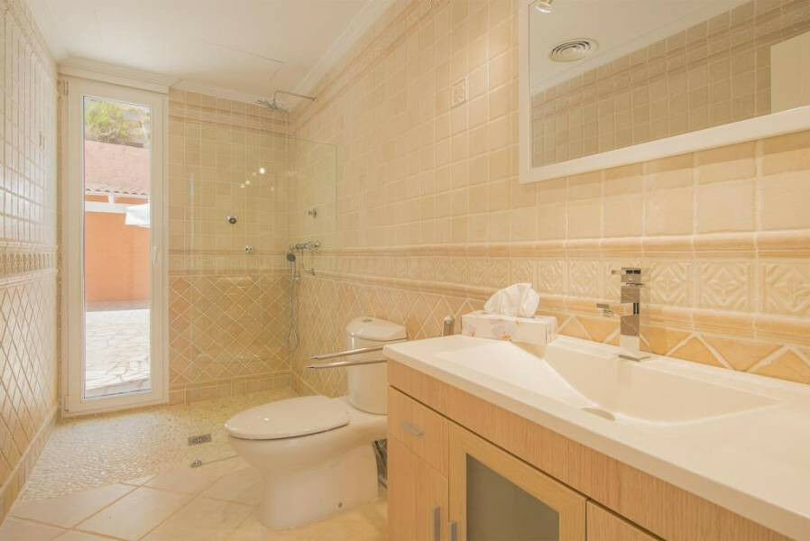 Detached Villa Calpe Alicante - image 8