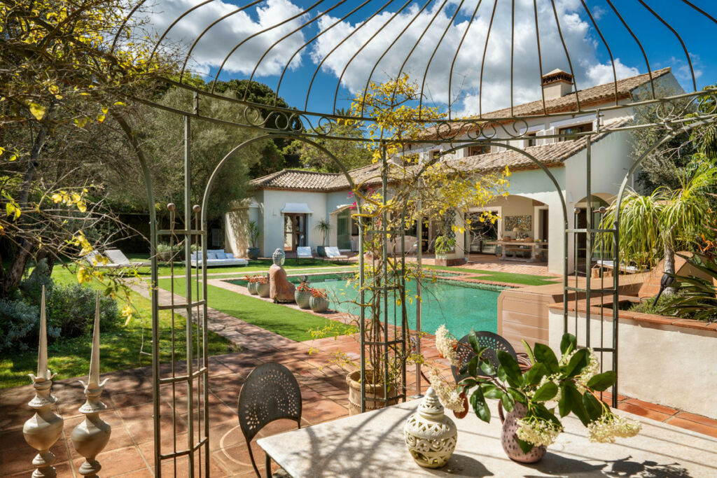 Detached Villa Sotogrande Alto Cádiz - image 8