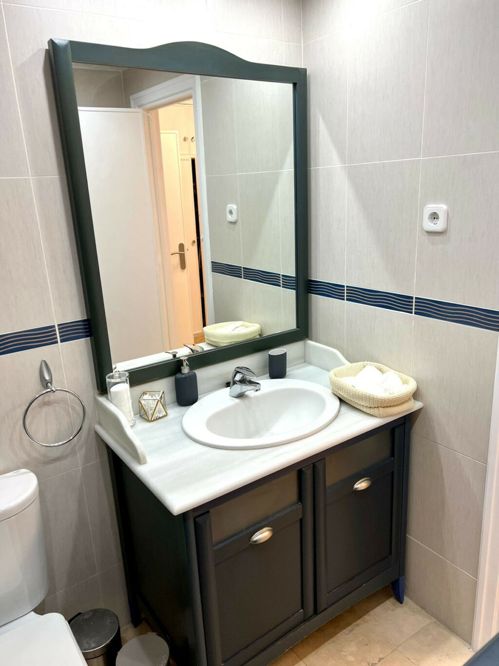 Middle Floor Apartment Marbella Málaga - image 8