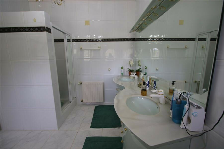 Detached Villa Calpe Alicante - image 9