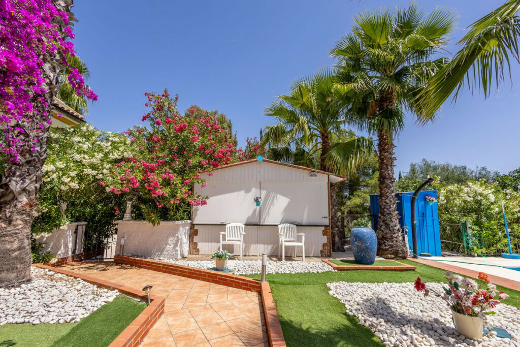 Detached Villa Alhaurín el Grande Málaga - image 9