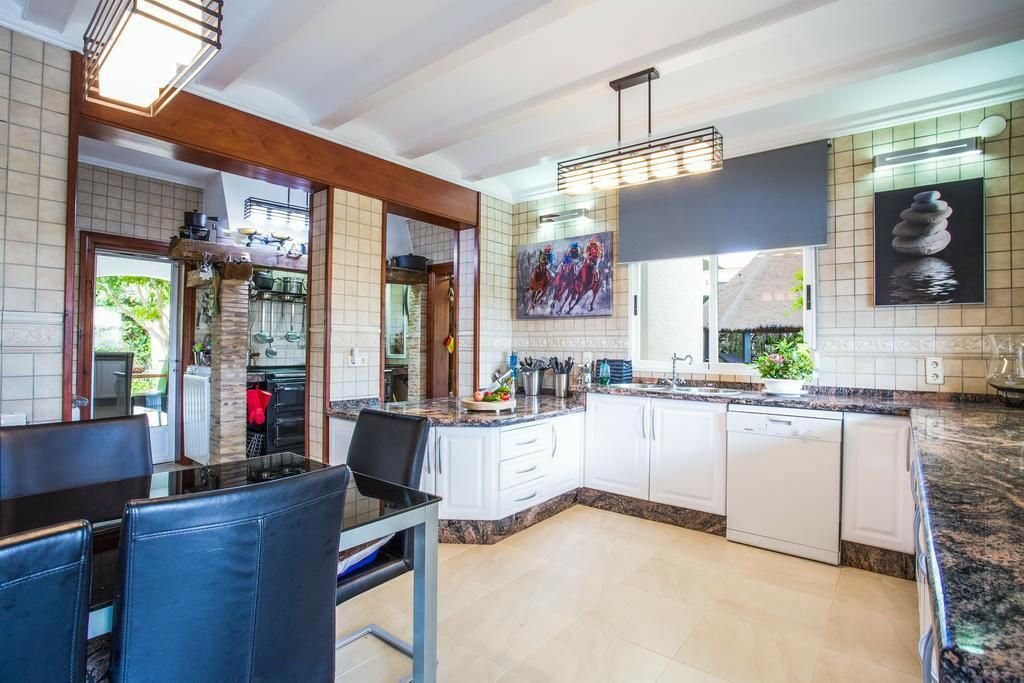 Detached Villa Calpe Alicante - image 9