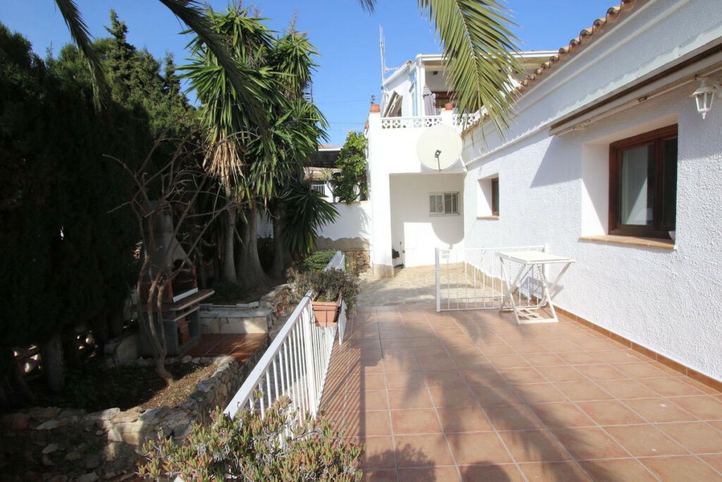 Detached Villa Calpe Alicante - image 12