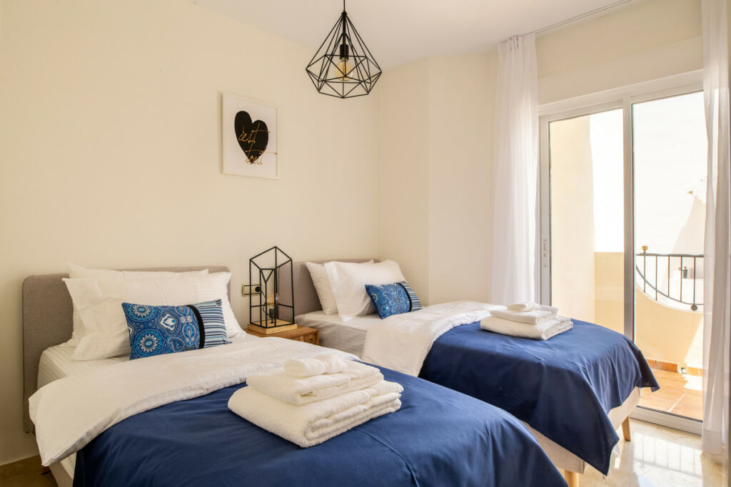 Townhouse El Rosario Málaga - image 10