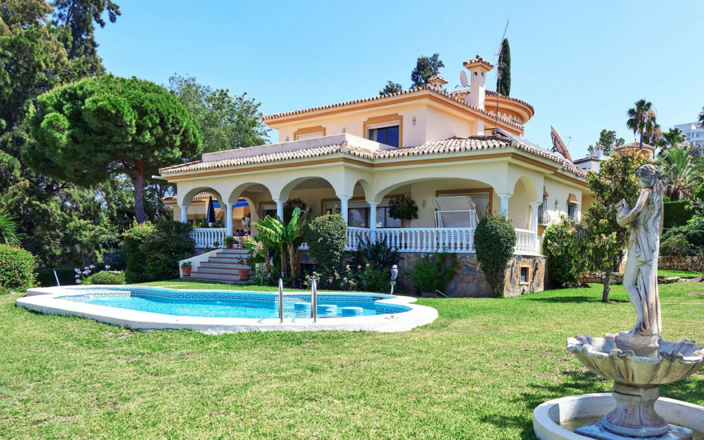 Detached Villa Estepona Málaga
