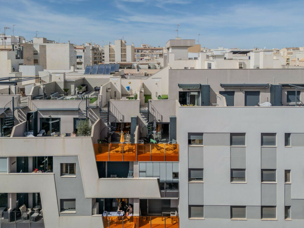 Top Floor Apartment Torrevieja Alicante