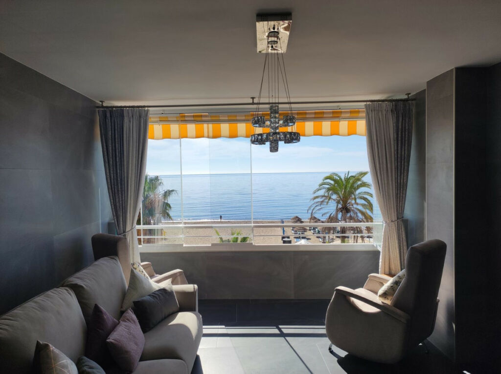 Middle Floor Apartment Fuengirola Málaga - image 2