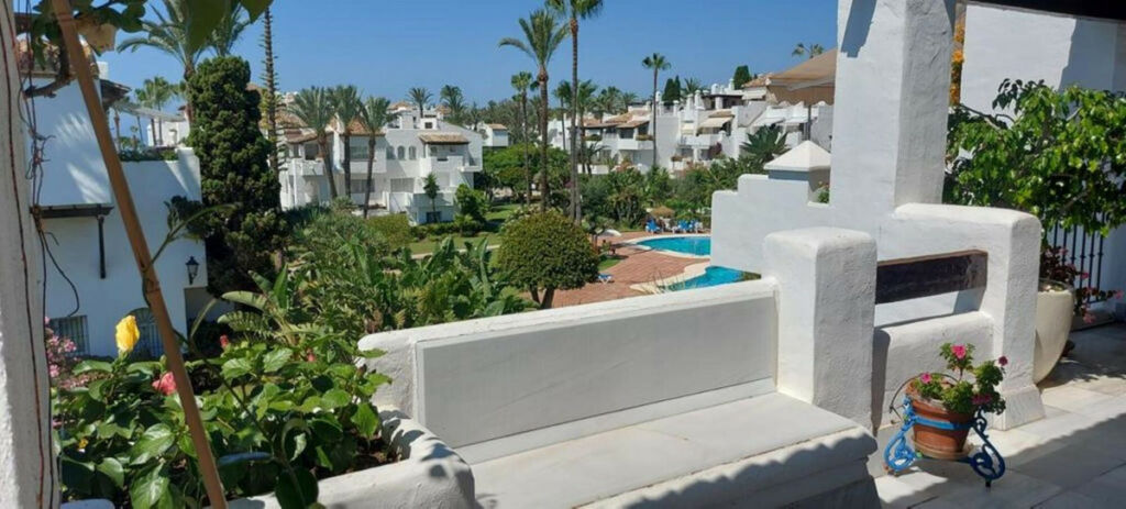 Penthouse Estepona Málaga - image 10