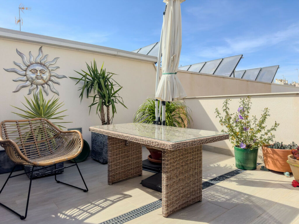 Top Floor Apartment Torrevieja Alicante - image 10