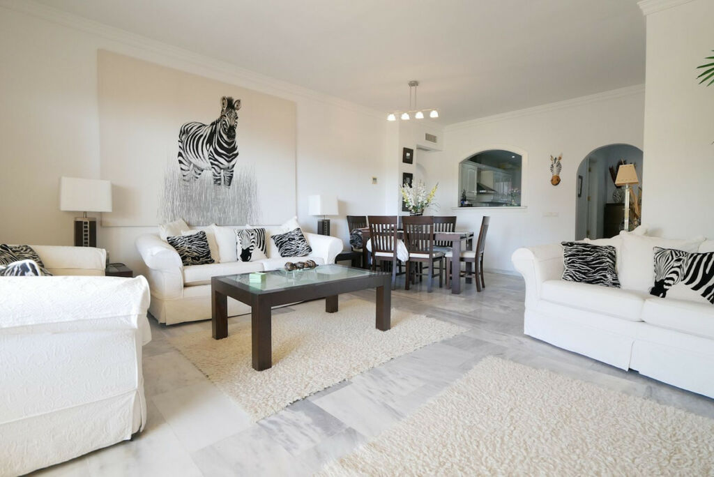 Ground Floor Apartment Calahonda Málaga - image 10