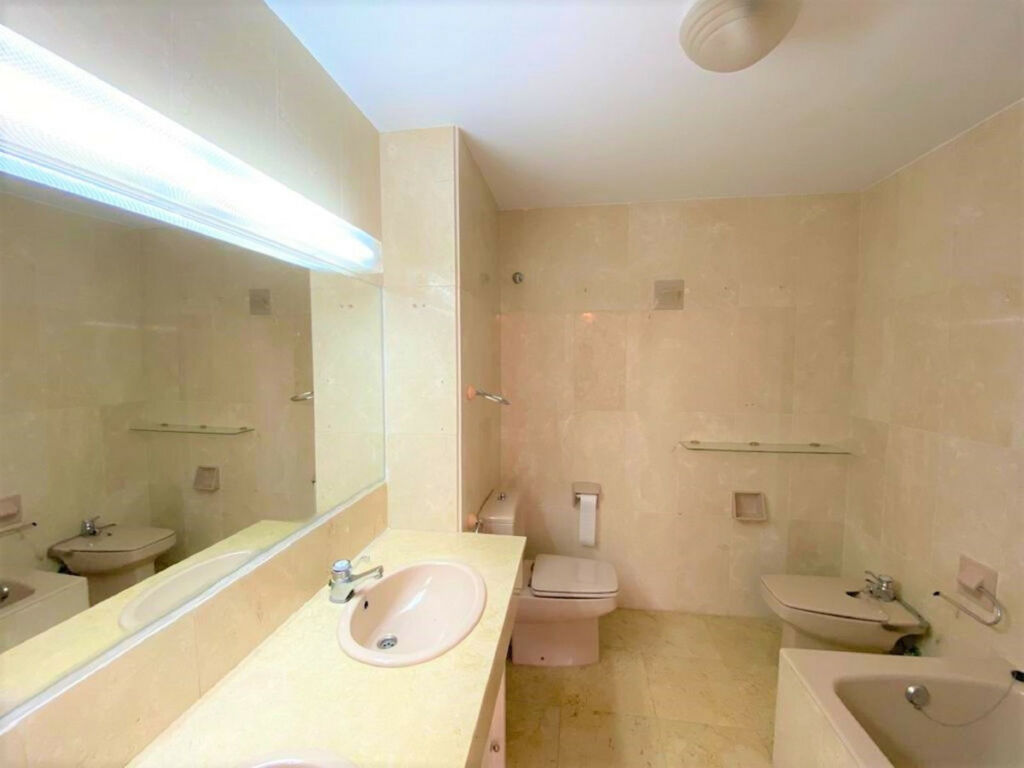 Middle Floor Apartment Guadalmina Alta Málaga - image 11