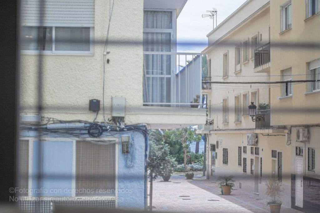 Middle Floor Apartment Estepona Málaga - image 11