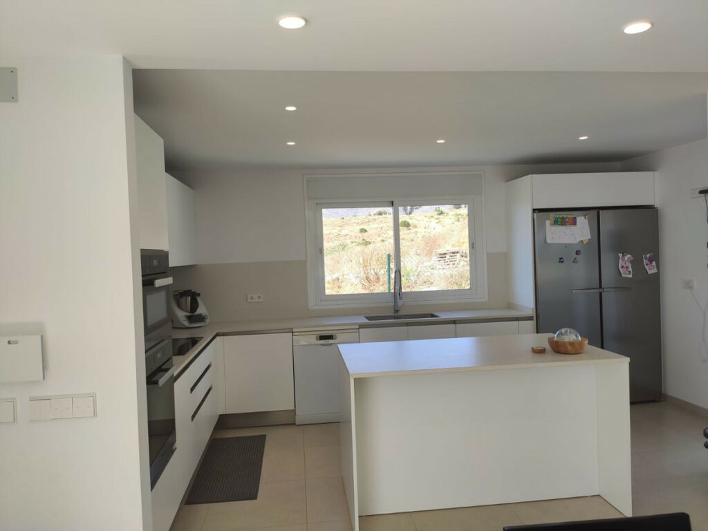 Detached Villa Estepona Málaga - image 10