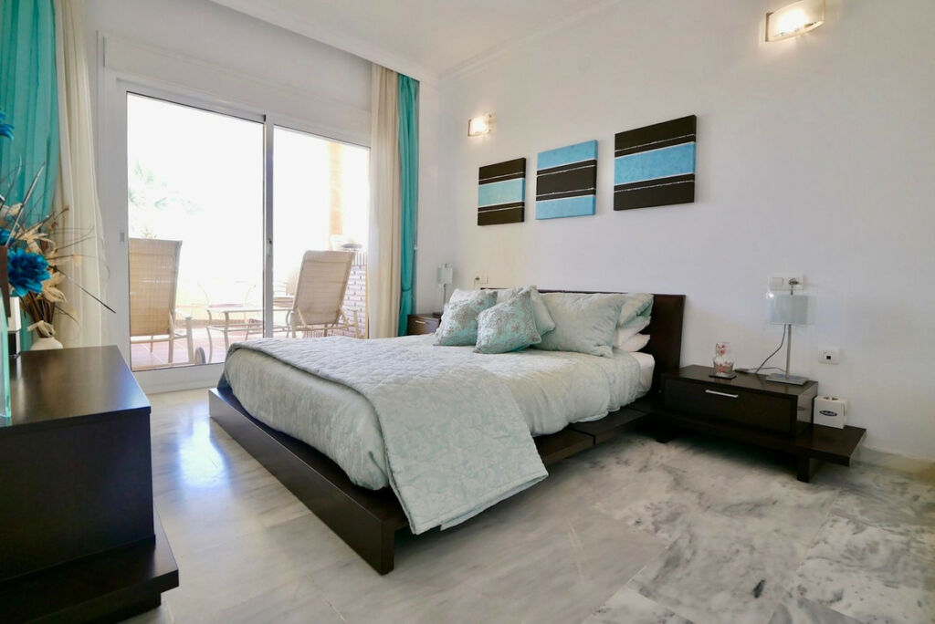 Ground Floor Apartment Calahonda Málaga - image 11