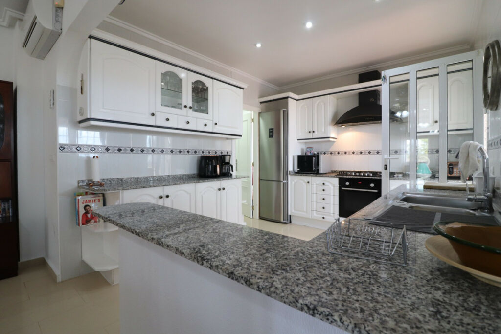 Detached Villa Algorfa Alicante - image 14