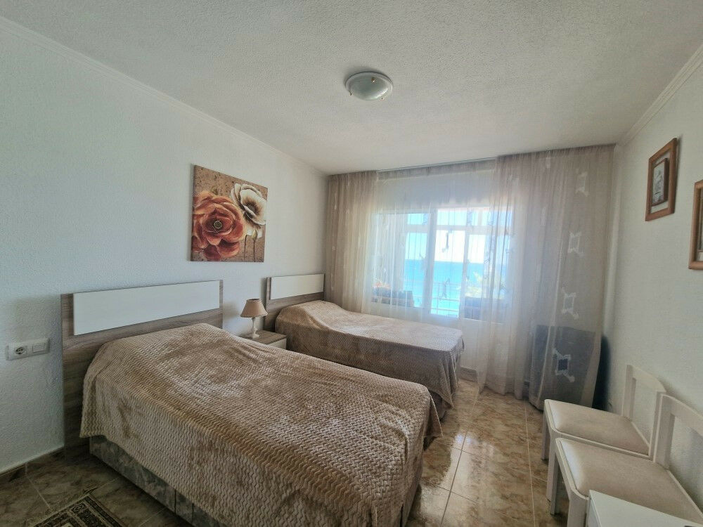 Middle Floor Apartment Albir Alicante - image 11