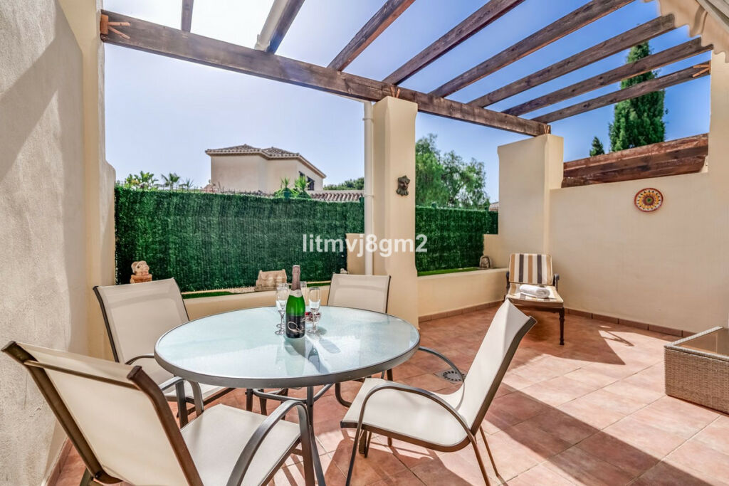 Townhouse Calahonda Málaga - image 11