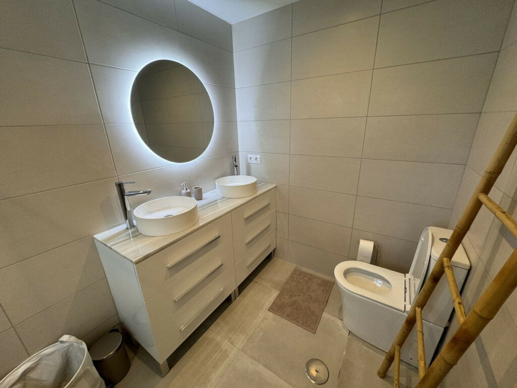 Penthouse Nueva Andalucía Málaga - image 11