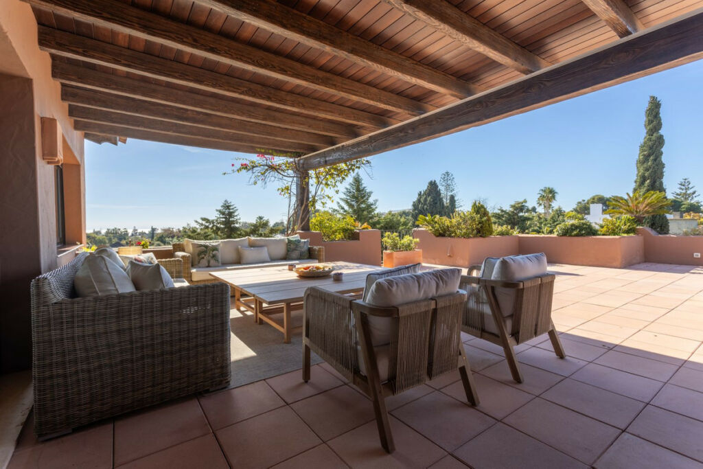 Penthouse Guadalmina Baja Málaga - image 12