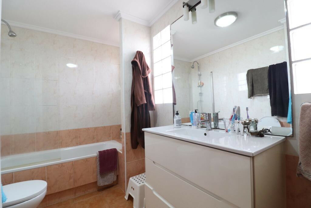 Detached Villa Los Altos Alicante - image 12