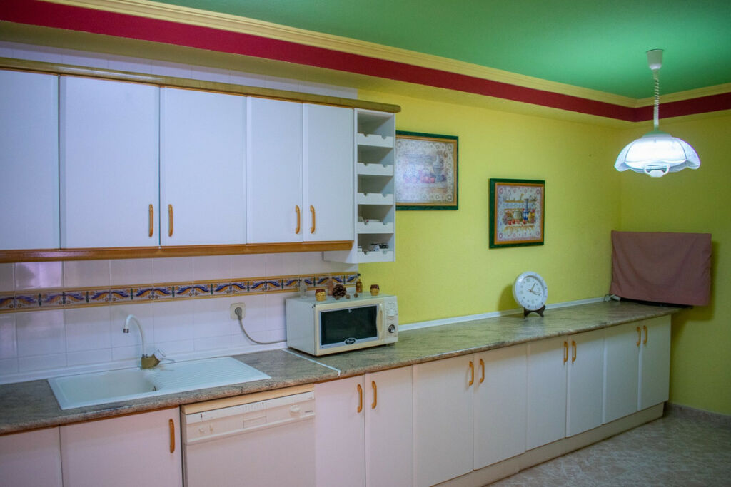 Townhouse Guardamar del Segura Alicante - image 11