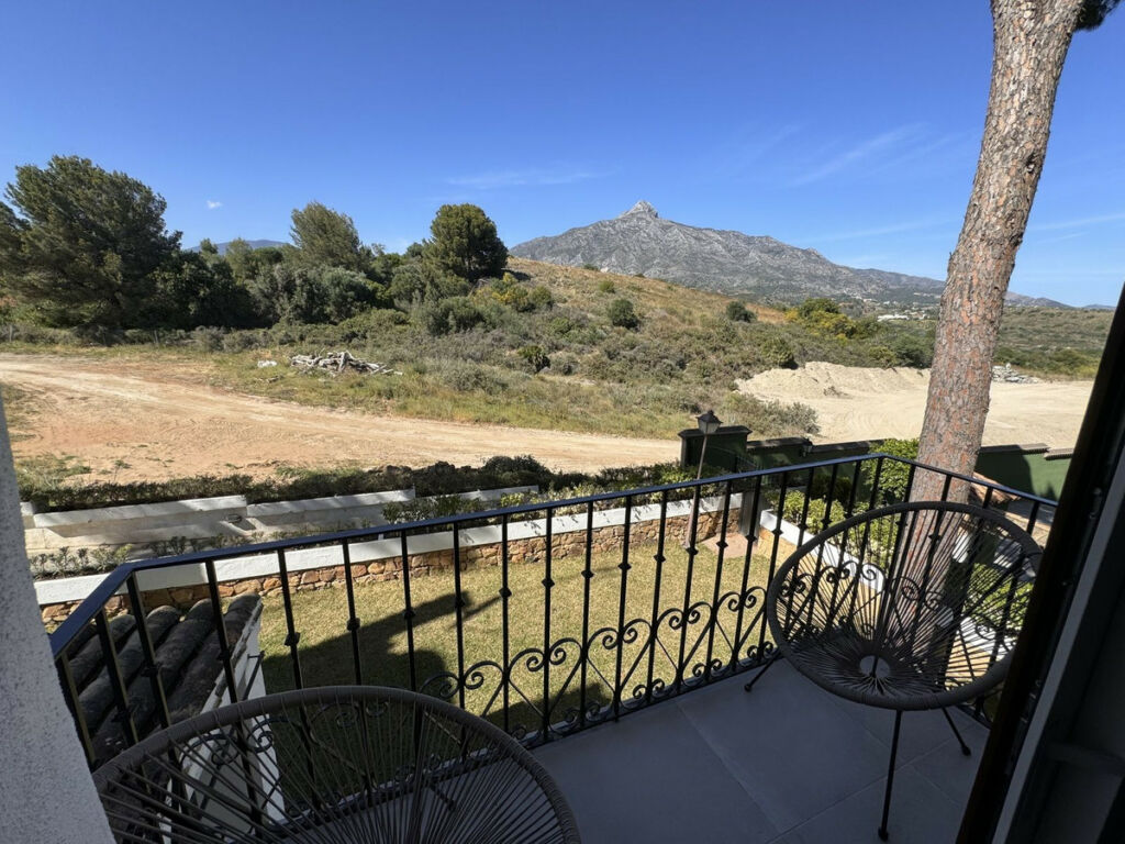 Penthouse Nueva Andalucía Málaga - image 12