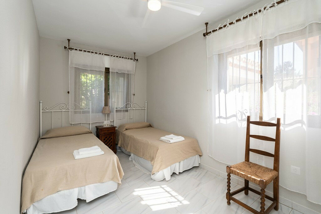 Detached Villa Marbesa Málaga - image 16