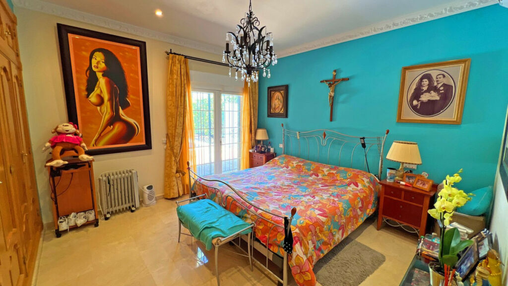 Detached Villa Reserva de Marbella Málaga - image 13
