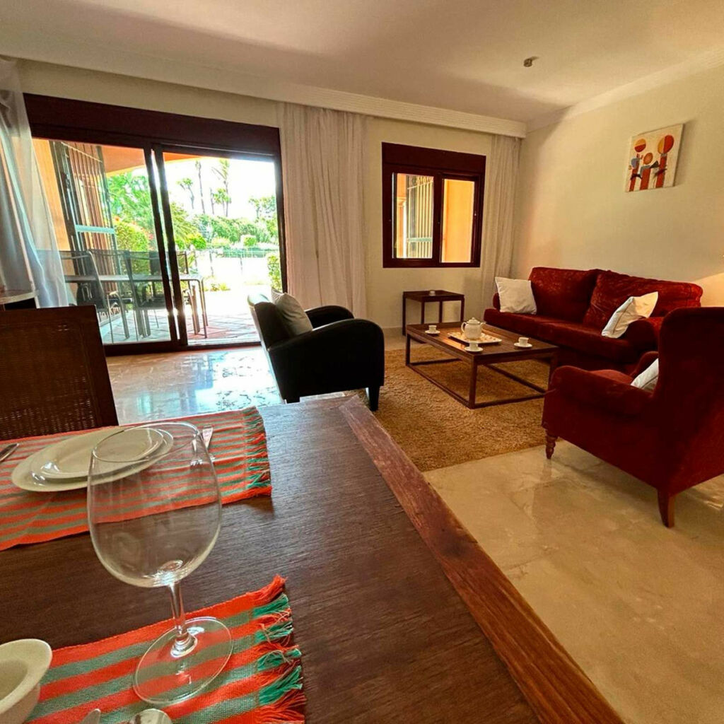 Townhouse Estepona Málaga - image 8