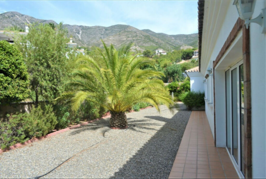 Detached Villa Mijas Málaga - image 13