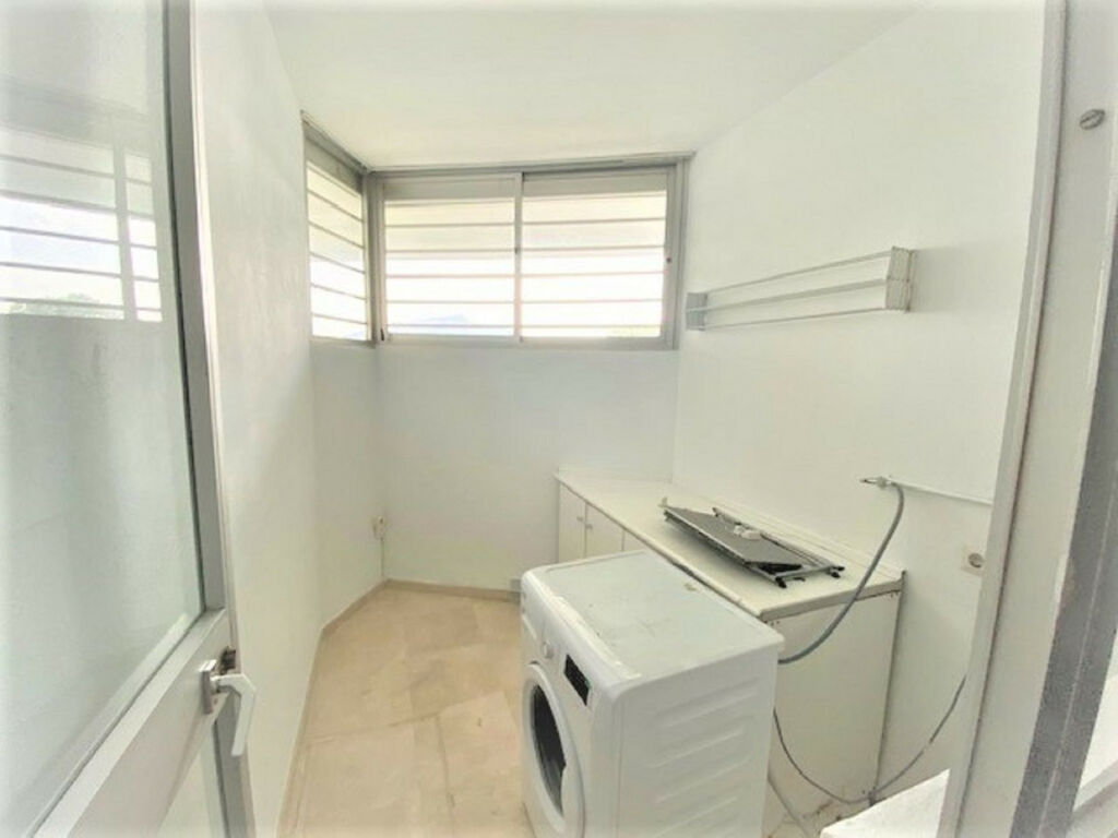 Middle Floor Apartment Guadalmina Alta Málaga - image 14