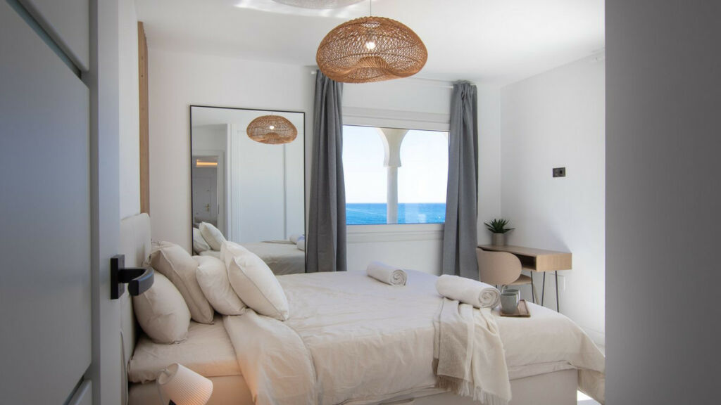 Penthouse Calahonda Málaga - image 13