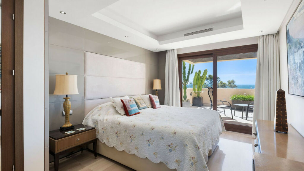 Penthouse Duplex Estepona Málaga - image 16