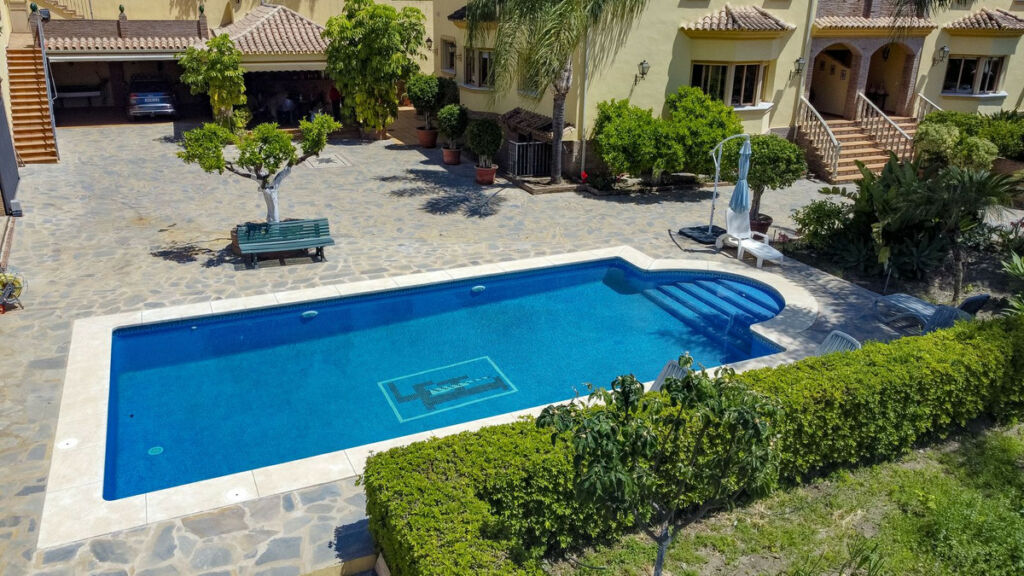 Detached Villa Benahavís Málaga - image 14