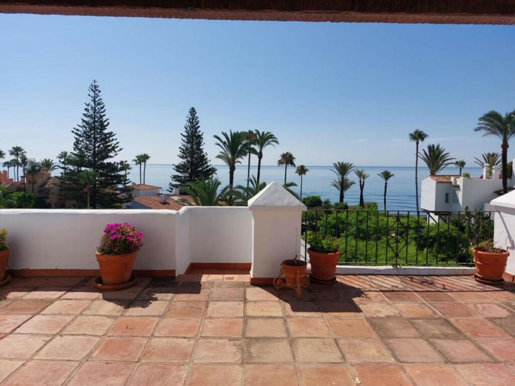 Penthouse Estepona Málaga - image 14