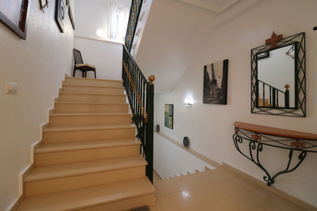 Detached Villa Algorfa Alicante - image 17