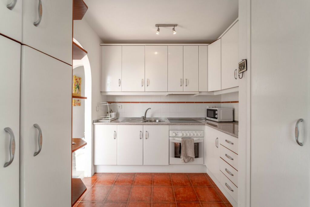 Penthouse Calahonda Málaga - image 16