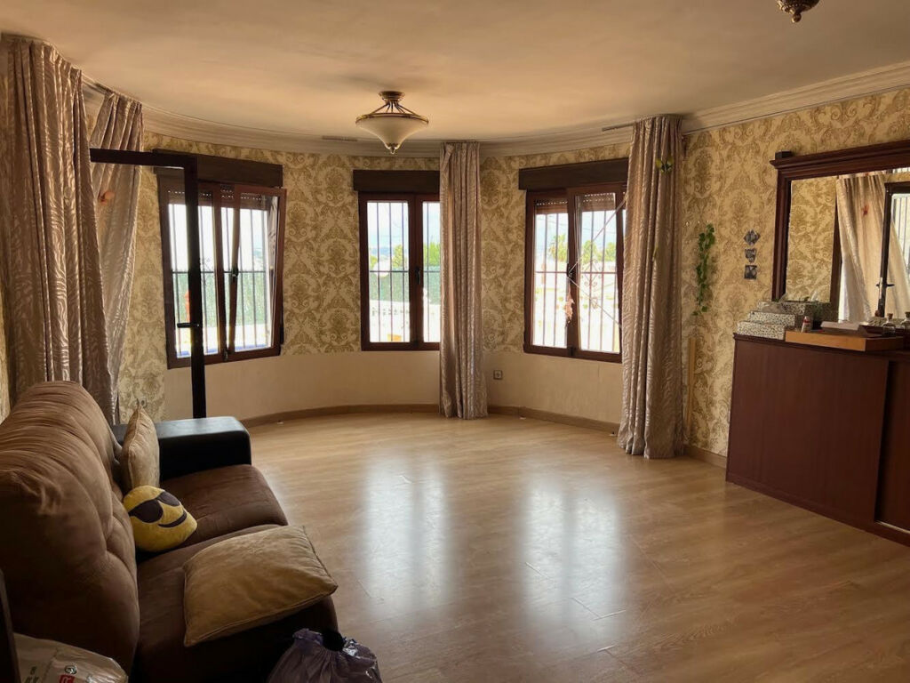 Detached Villa Albir Alicante - image 15